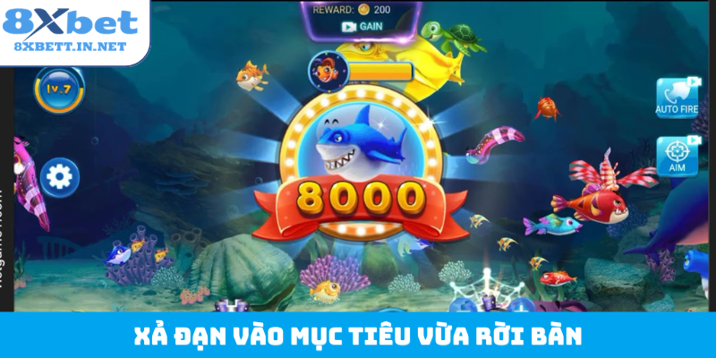 Xả đạn vào mục tiêu vừa rời bàn